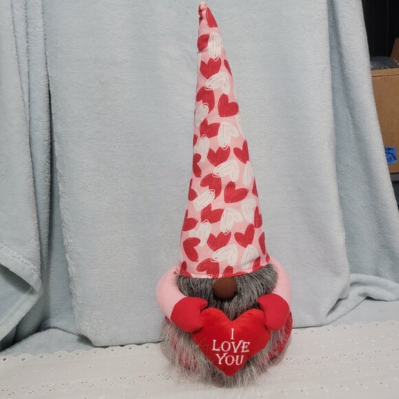 NWT 20" Plush Hearts & I Love You Aldi Gnome. Weighted bottom. - Picture 1 of 5
